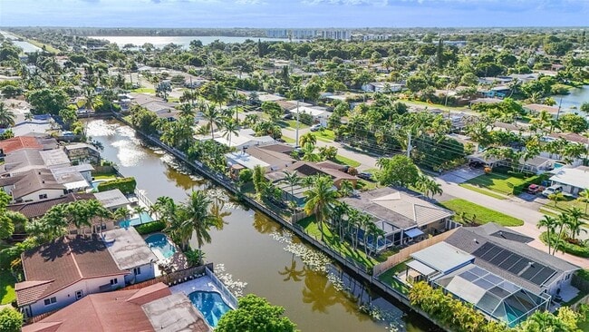 Building Photo - 1736 NW 38th St