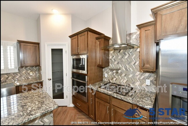 Building Photo - 6933 Copper Town Dr