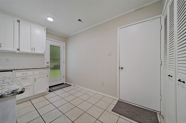 Building Photo - 89 S Waxberry Rd
