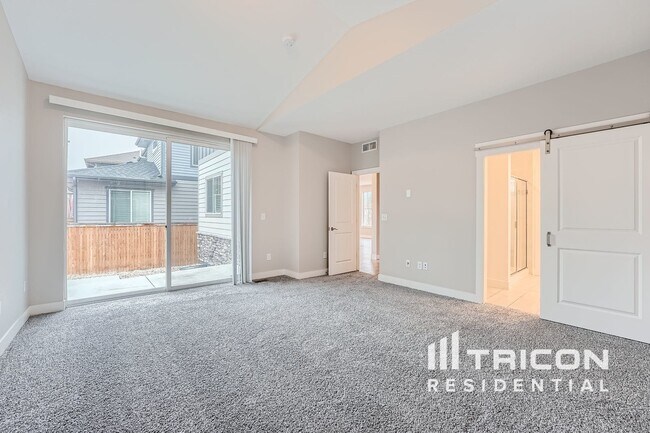 Building Photo - 4947 S Addison Way