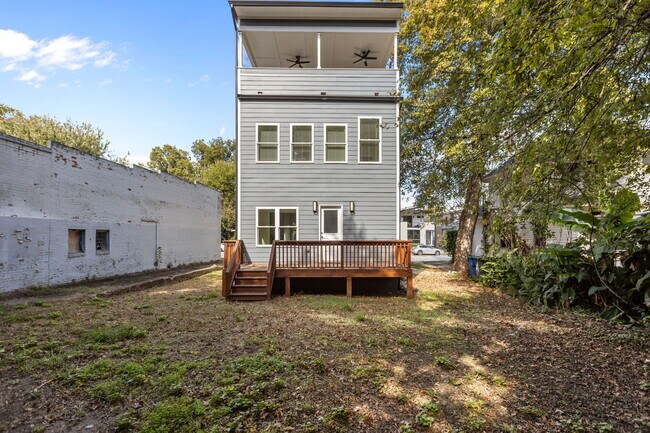 Building Photo - 516 New Bern Ave