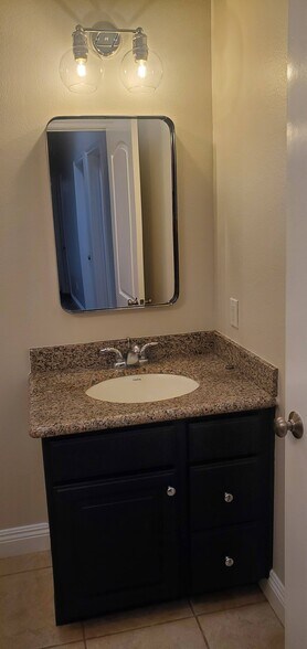 Building Photo - 1614 W 146th St