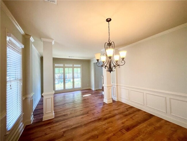 Building Photo - 2620 Village Chase Dr NW