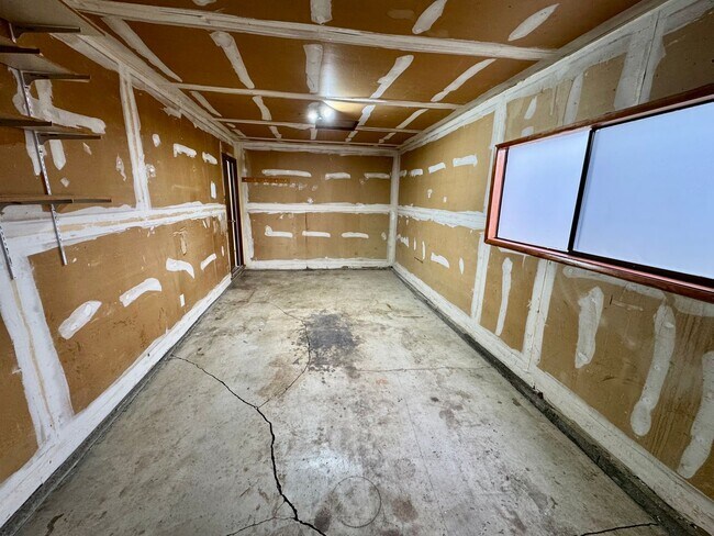 Building Photo - 1127-1129 Applegate Street