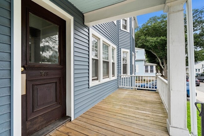 Building Photo - 279 Belmont St