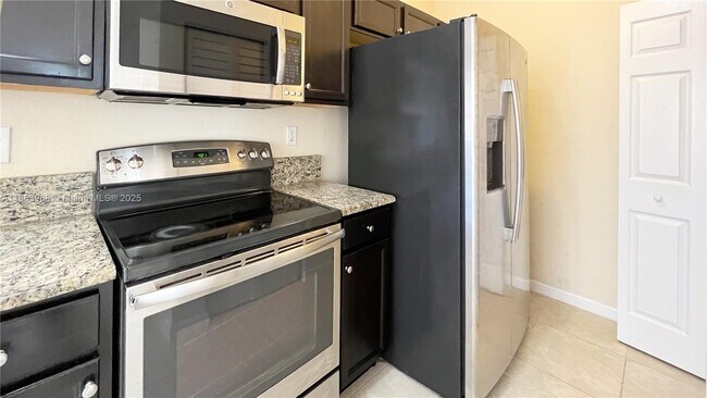 Building Photo - 17170 SW 93rd St