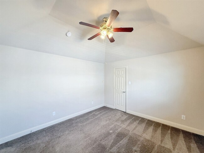 Building Photo - 6413 Fitzgerald Dr