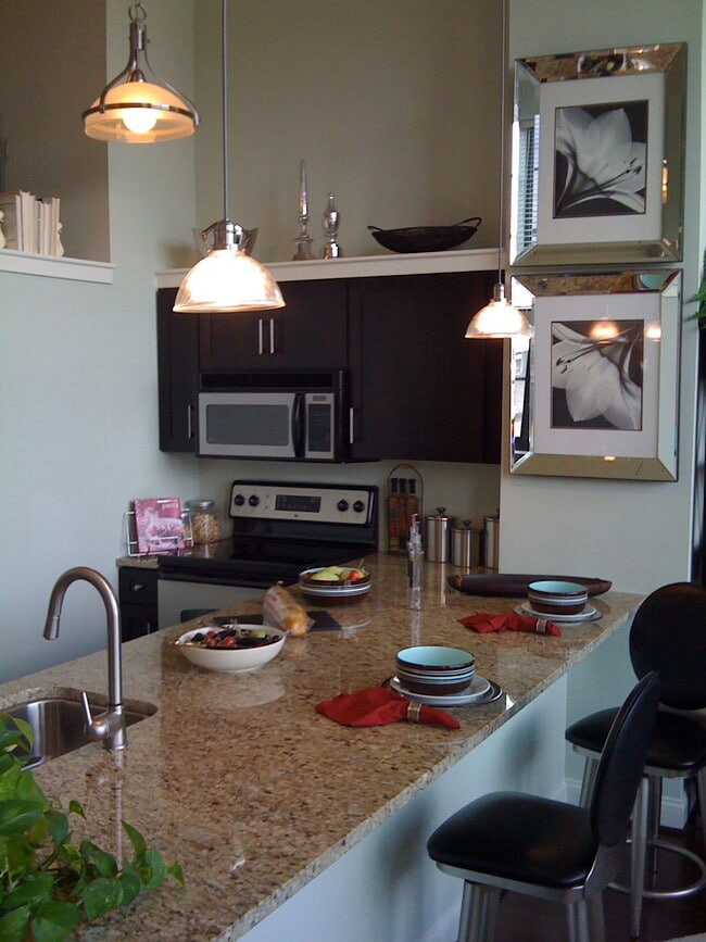 Building Photo - 2429 Locust St