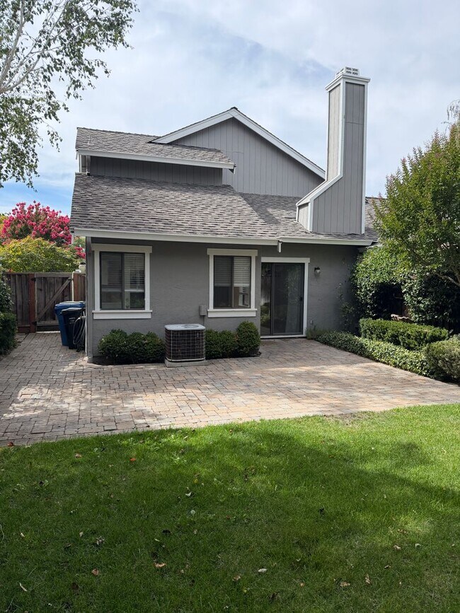 Building Photo - 230 Bridgeside Cir