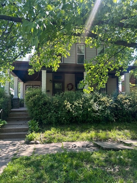 Primary Photo - 1311 Richards St