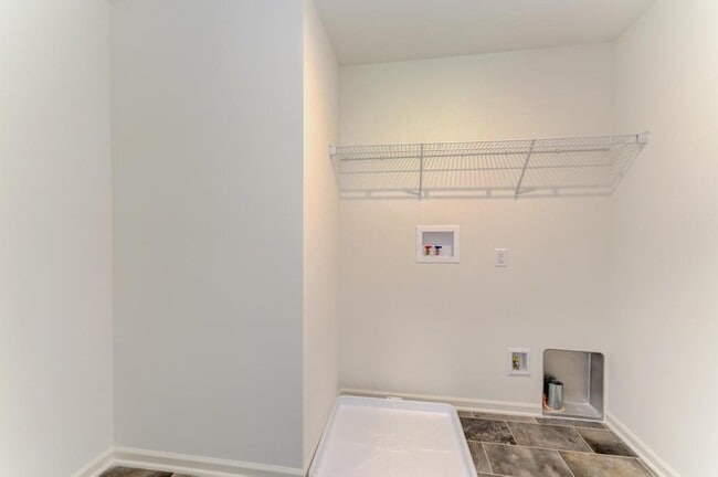 Building Photo - 1870 Canyon Creek Dr