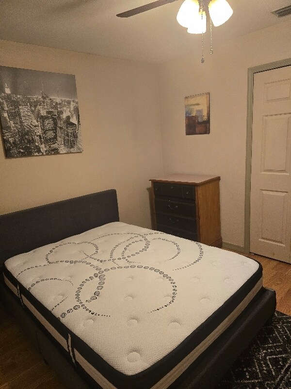 Building Photo - 17351 Metcalf Ave