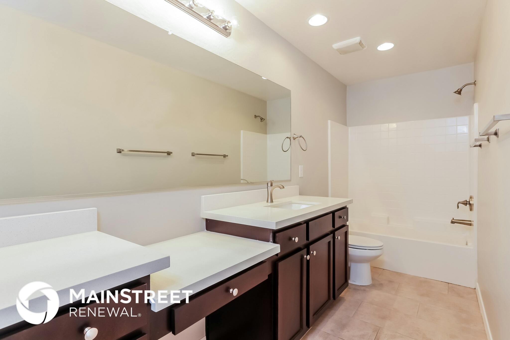 Building Photo - 2000 N 36th St