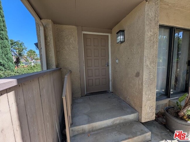 Building Photo - 10051 Topanga Canyon Blvd