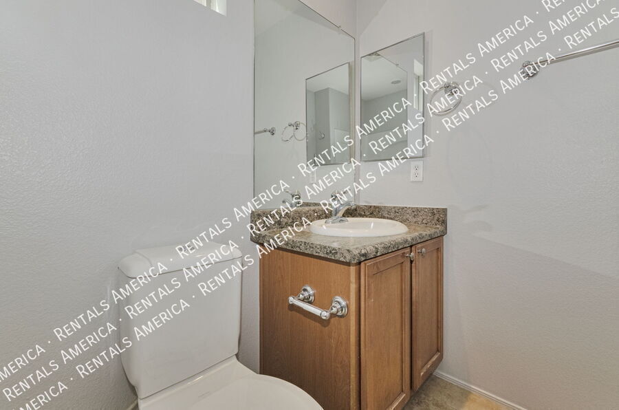 Building Photo - 10552 E Pleasant Pasture Dr