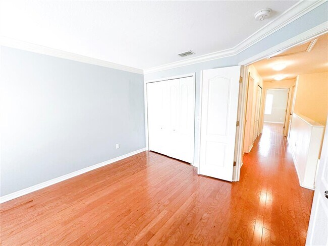 Building Photo - 4027 Winding Vine Dr