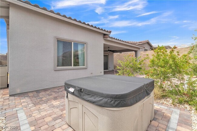 Building Photo - 11634 Peregrine Pt Ct