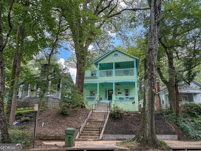 Building Photo - 937 Austin Ave NE