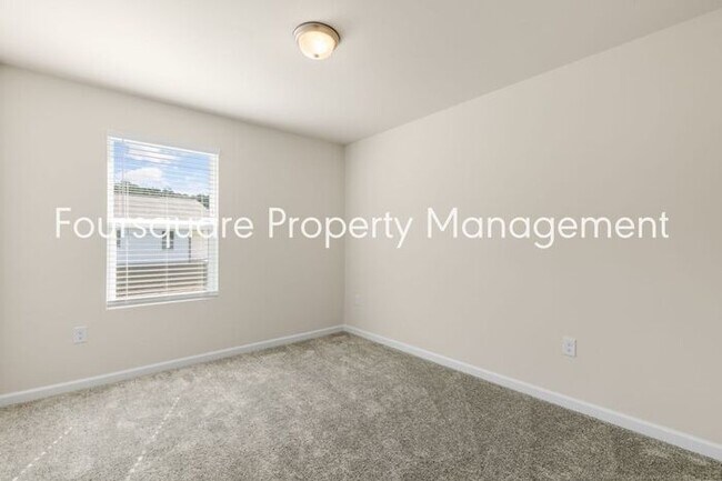 Building Photo - 4 Bedroom Home with 2nd Floor Loft- Kitchen Island & 2-Car Garage – Convenient Raleigh Location