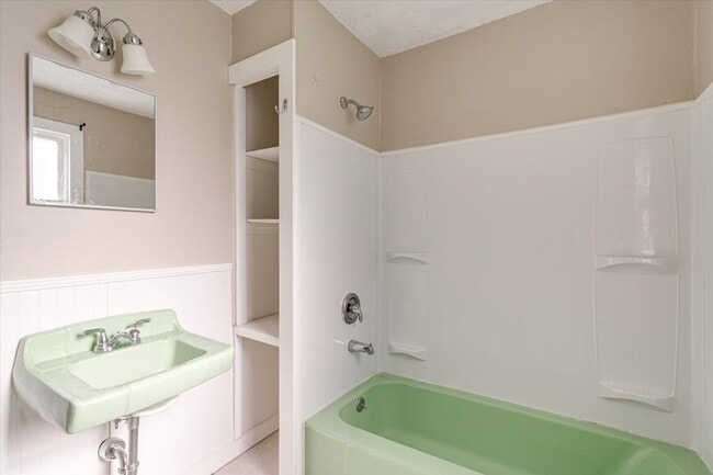 Building Photo - 5219 Cheryl Ln