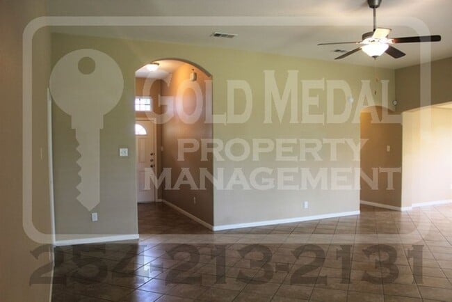 Building Photo - Beautiful 3-Bed, 2-bath Home in Killeen! -...