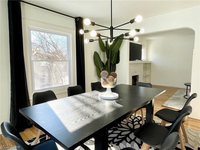 Building Photo - 250 Center Rd