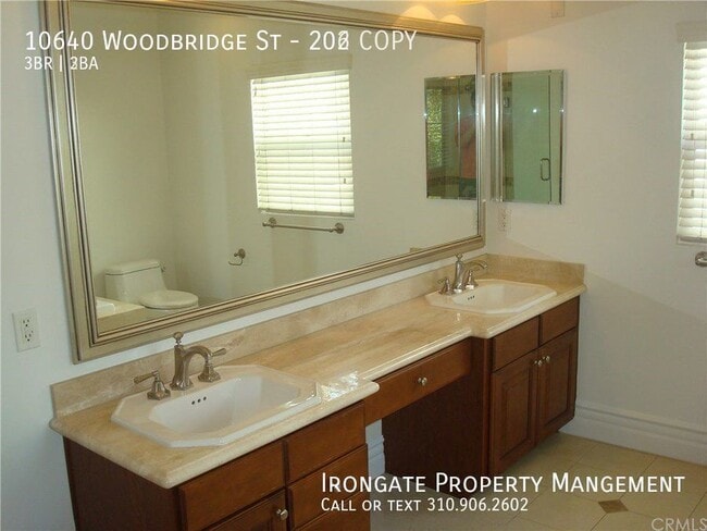 Building Photo - 10640 Woodbridge St