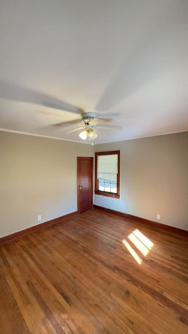 Building Photo - 205 Pineleaf Ln