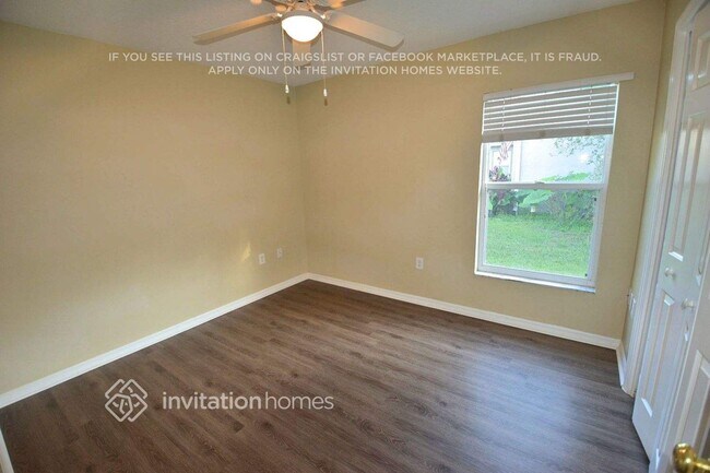 Building Photo - 10109 Deepbrook Dr