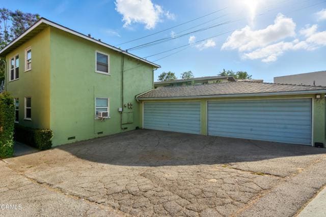 Building Photo - 1545-1542 Riverside Dr