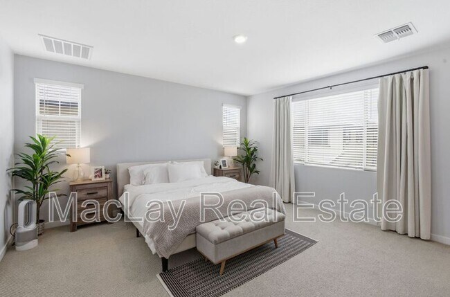 Building Photo - 1166 E Weatherby Way