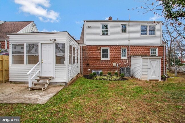 Building Photo - 3302 Nicholson St