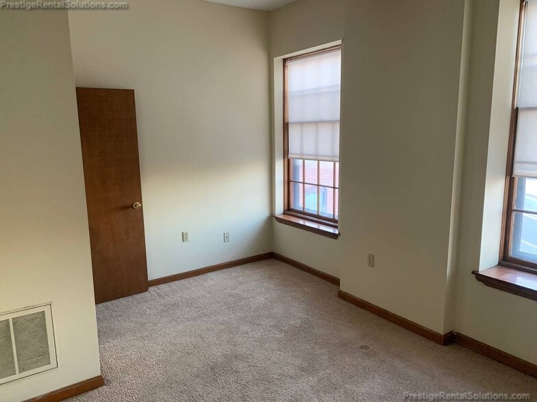 Building Photo - 180 Bemis Rd