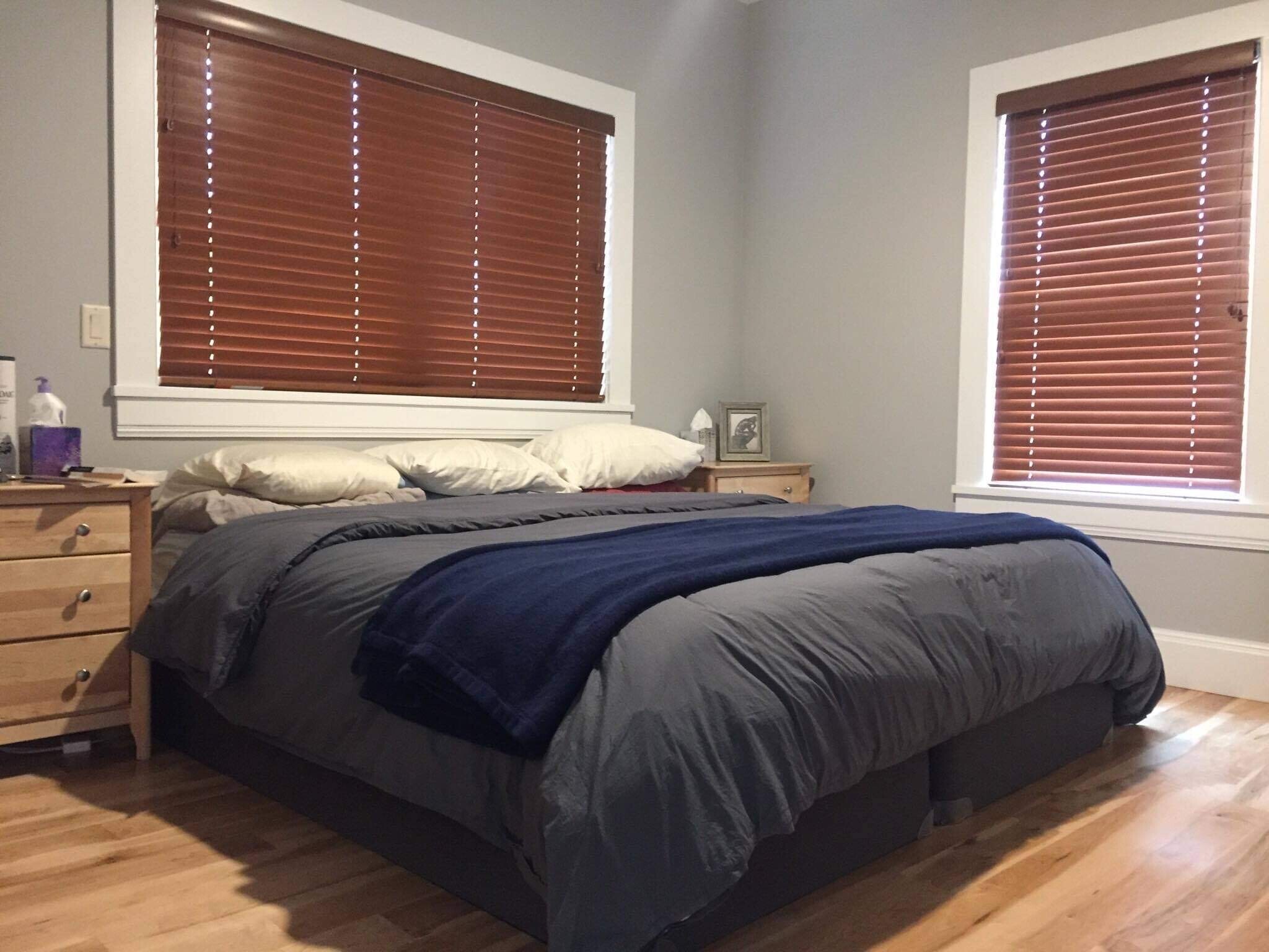 Building Photo - 19 5th Ave