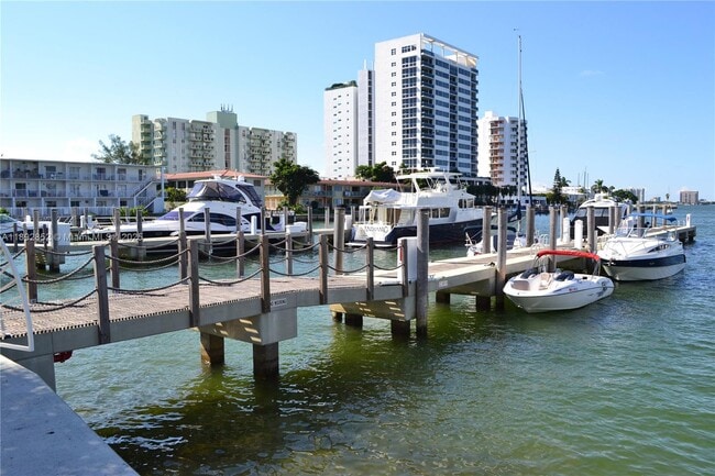 Building Photo - 7900 Harbor Island Dr
