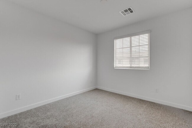 Building Photo - 931 Watford Pl