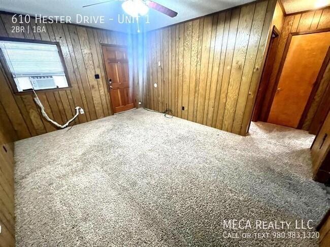 Building Photo - 610 Hester Dr