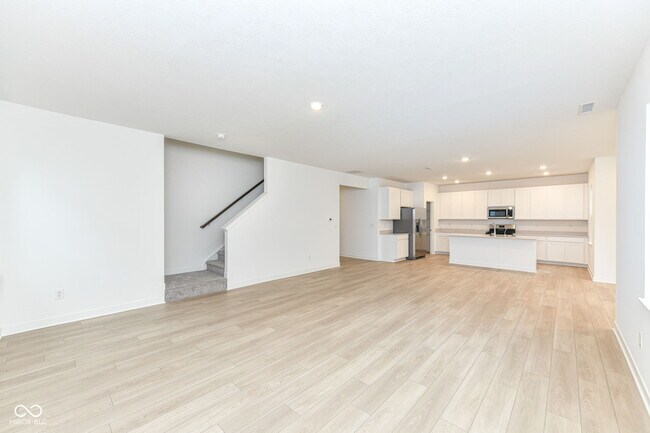 Building Photo - 16946 Daly Dr