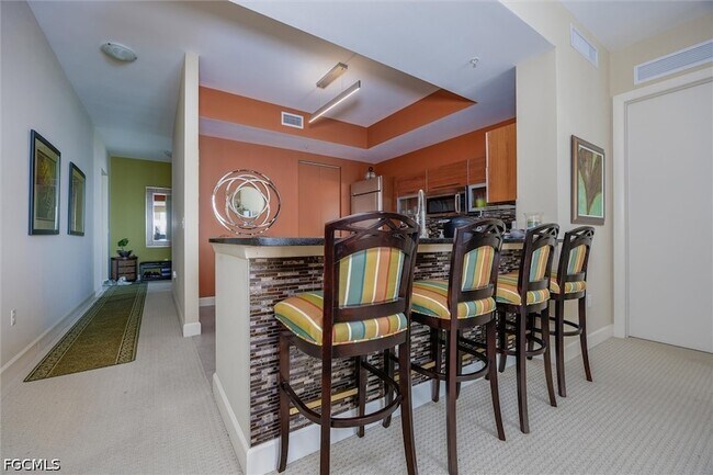 Building Photo - 3000 Oasis Way