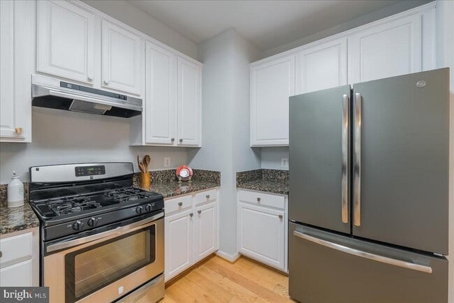 Building Photo - 11425 Abner Ave