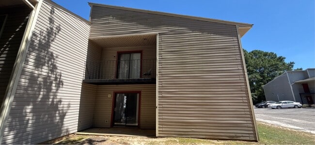 Building Photo - 6408 Starbrook Dr