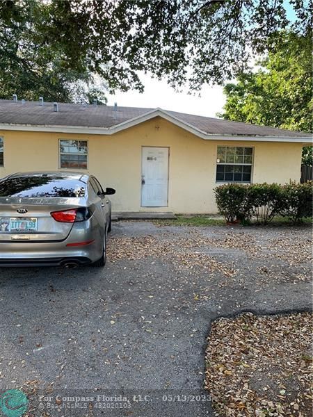 Primary Photo - 1208 N 57th Ave