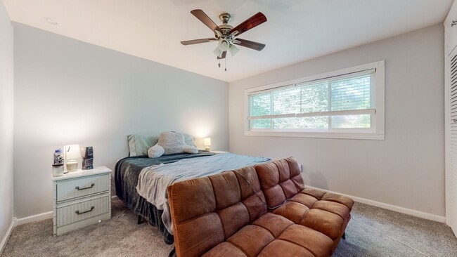 Building Photo - Charming Updated Home in Bluewater Bay – N...