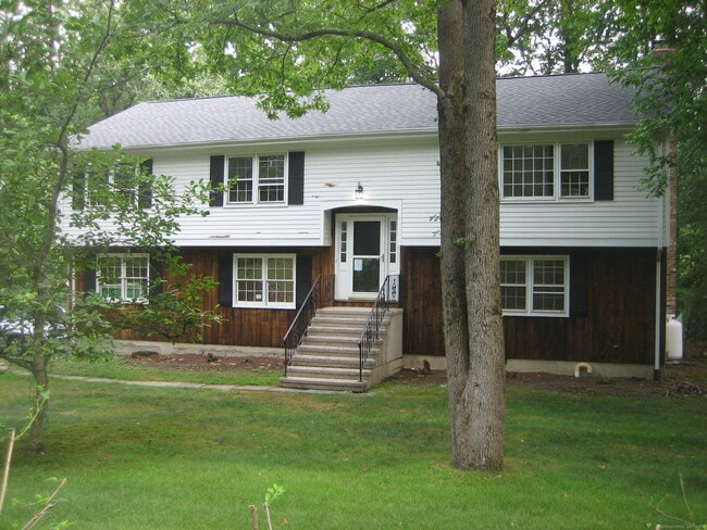 Primary Photo - 17 Silver Lakes Dr