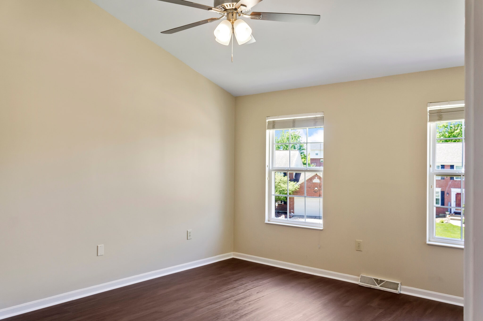 Building Photo - 2618 Spring Mill Pl