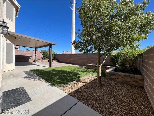 Building Photo - 1424 Lodgepole Dr