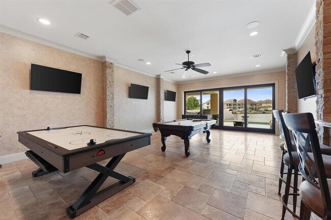 Building Photo - 12375 Tramonto Dr