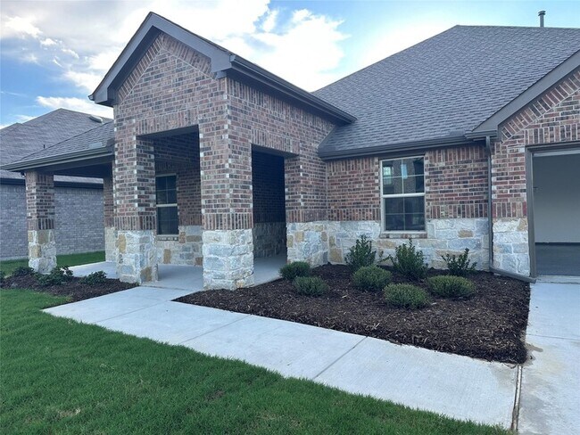 Building Photo - 219 Greenshade Ln