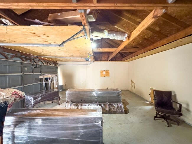 Building Photo - 16714 Colony Terrace Dr