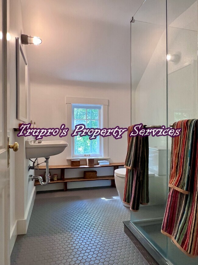 Building Photo - 13844 S Log Cabin Rd